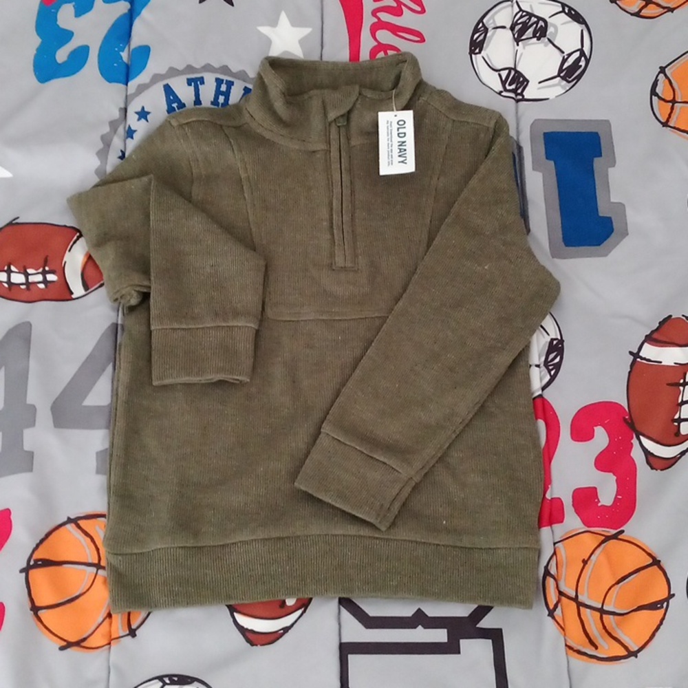 Thin sweater